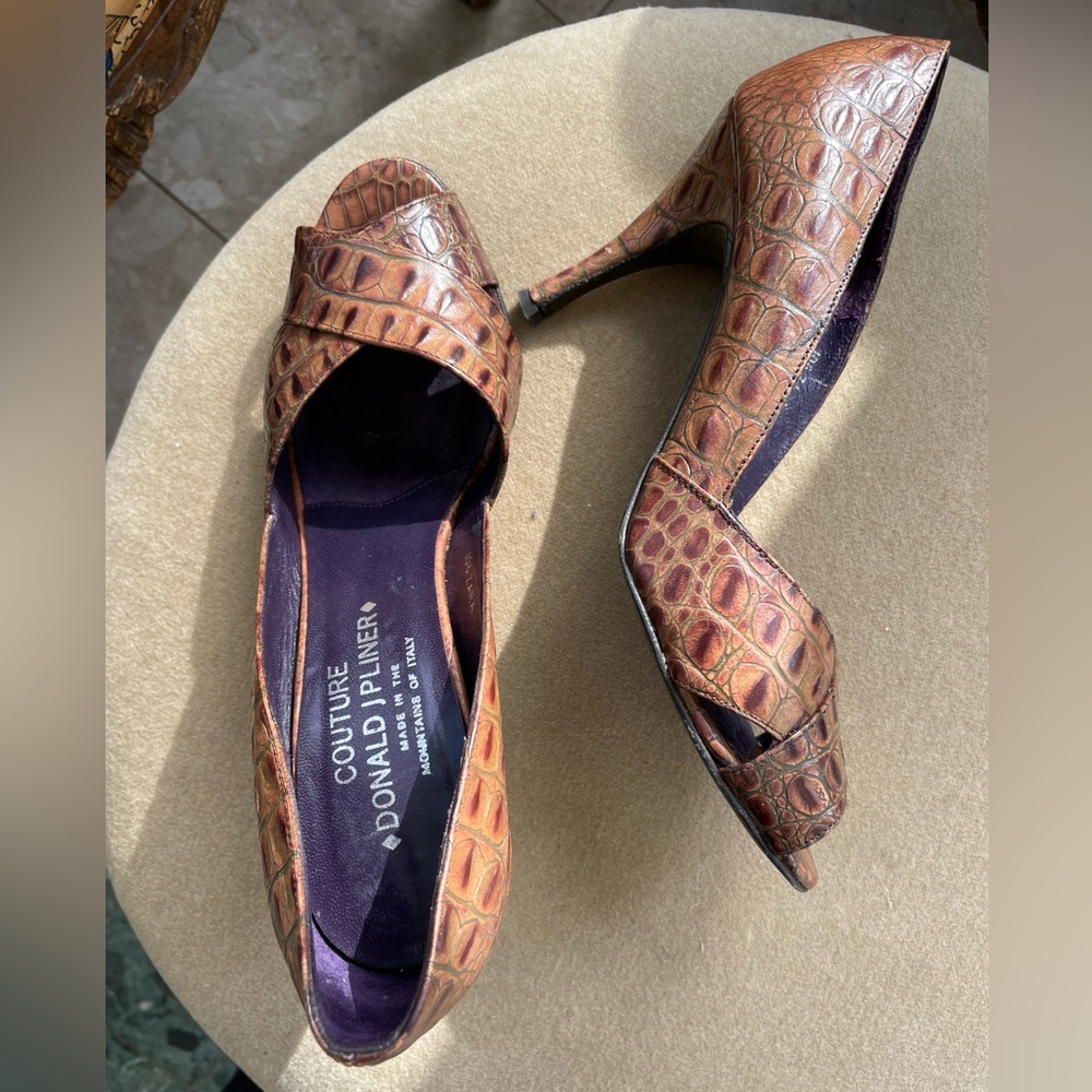 Donald Pliner  7.5 Leather Animal Print Heels Brown